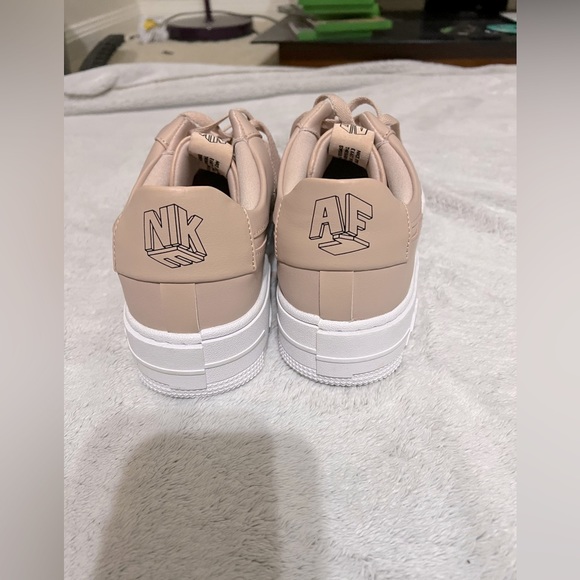 Pink Nike Air Force 1 Pixel - Picture 2 of 4